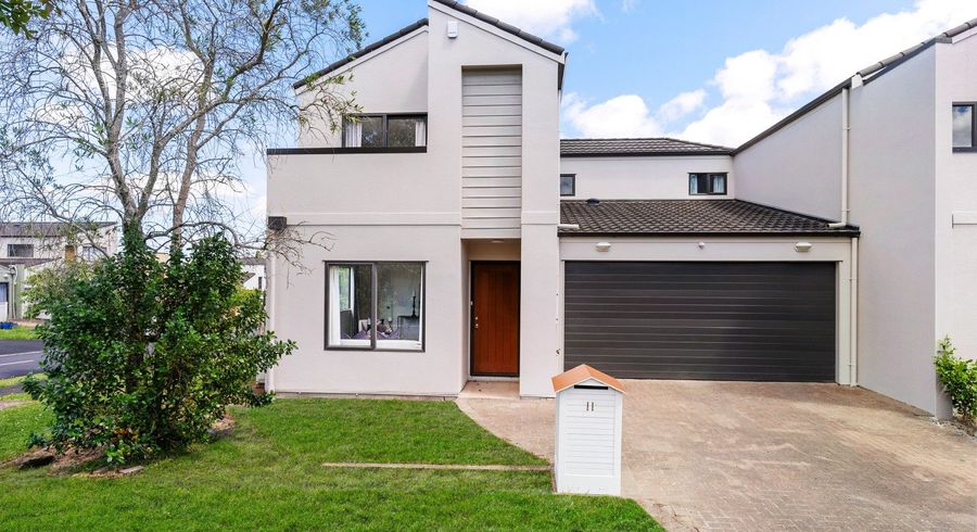  at 11 Spalding Rise, Golflands, Manukau City, Auckland