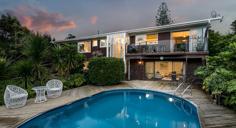  at 71 Daffodil Street, Titirangi, Auckland