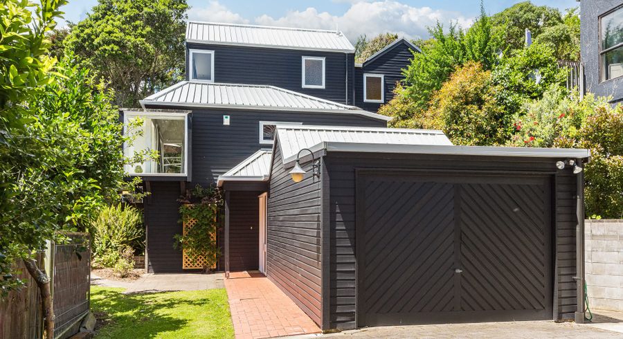  at 3A Oak Avenue, Paremata, Porirua