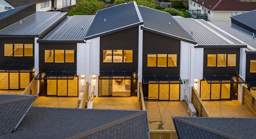  at 10/23 Tudor Road, Henderson, Waitakere City, Auckland