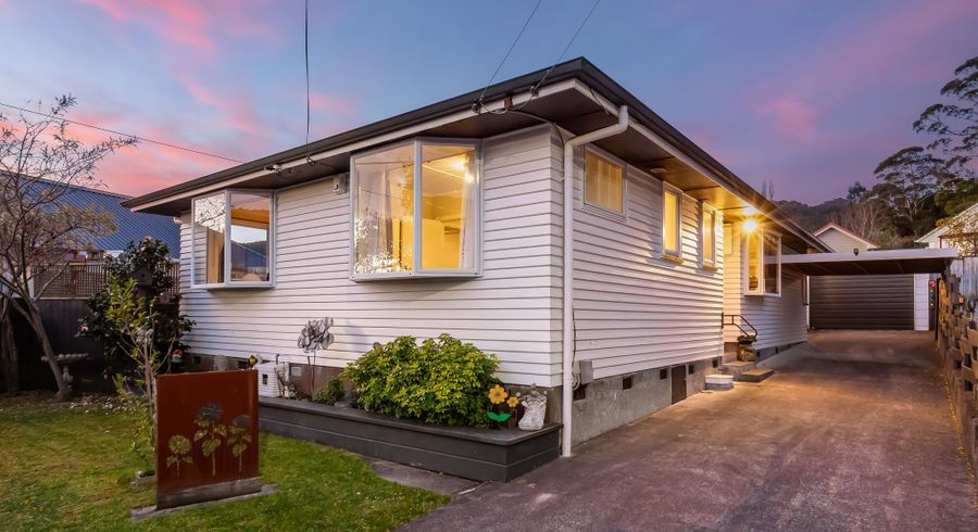  at 3 Glen Alice Grove, Naenae, Lower Hutt, Wellington
