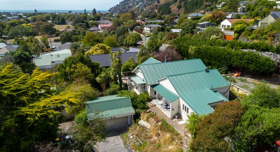  at 14 Evans Pass Road, Sumner, Christchurch