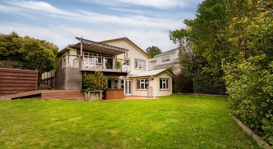  at 8 Tisdall Street, Karori, Wellington