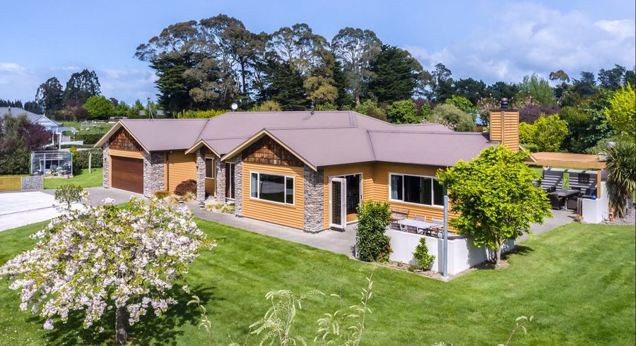  at 76E Willow Park Drive, Masterton