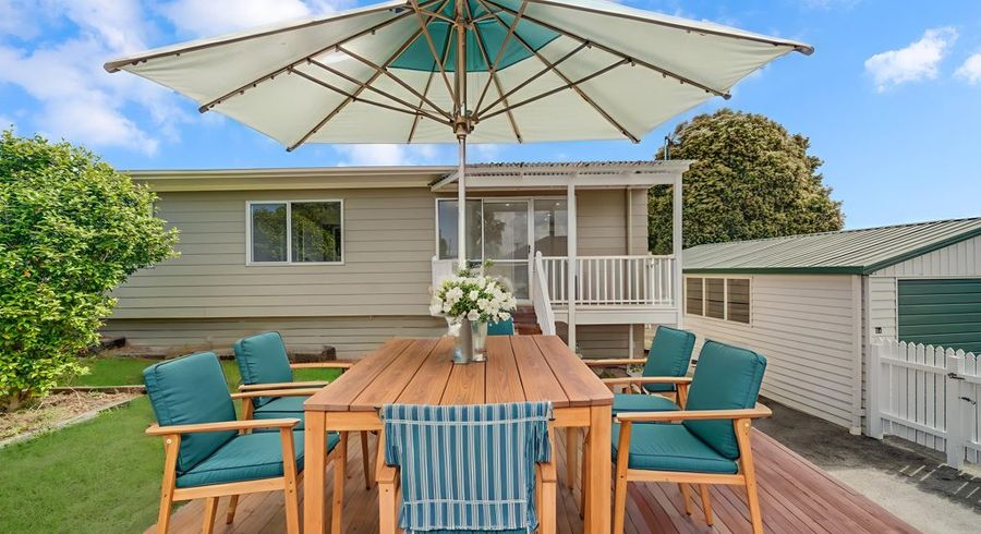  at 2A Netherlands Avenue, Kelston, Waitakere City, Auckland