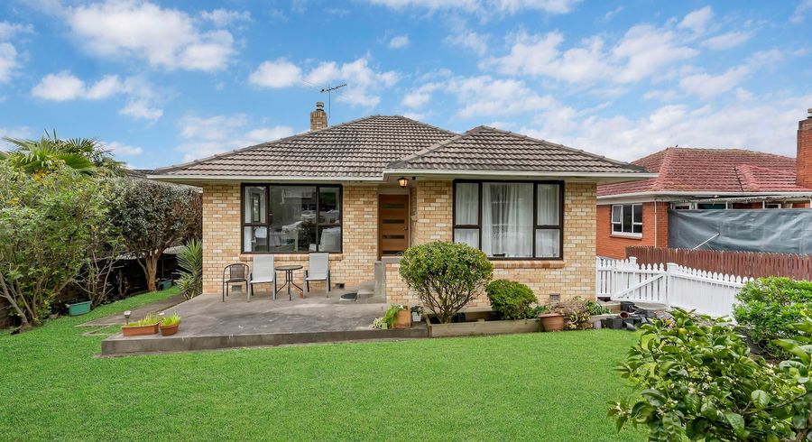 at 1/13 Greers Road, Weymouth, Manukau City, Auckland
