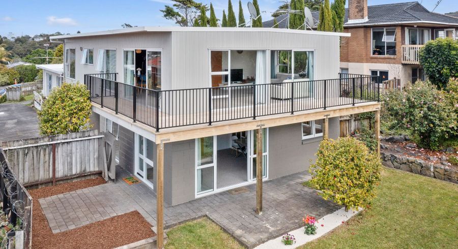  at 2/56 Monarch Avenue, Hillcrest, Auckland
