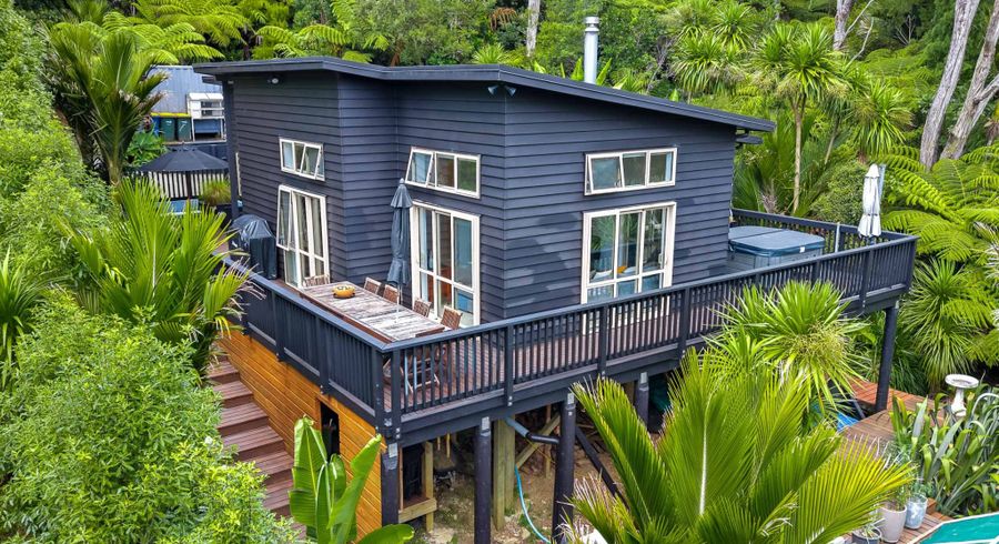  at 23 Hayes Road, Henderson Valley, Auckland