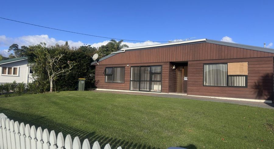  at 28 Glenvar Rd, Torbay, North Shore City, Auckland