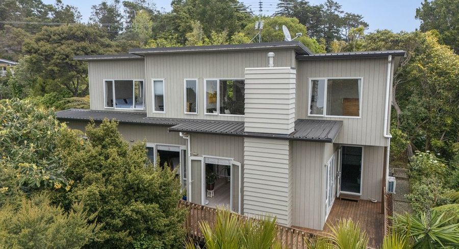  at 15 Springwater Vale, Unsworth Heights, North Shore City, Auckland