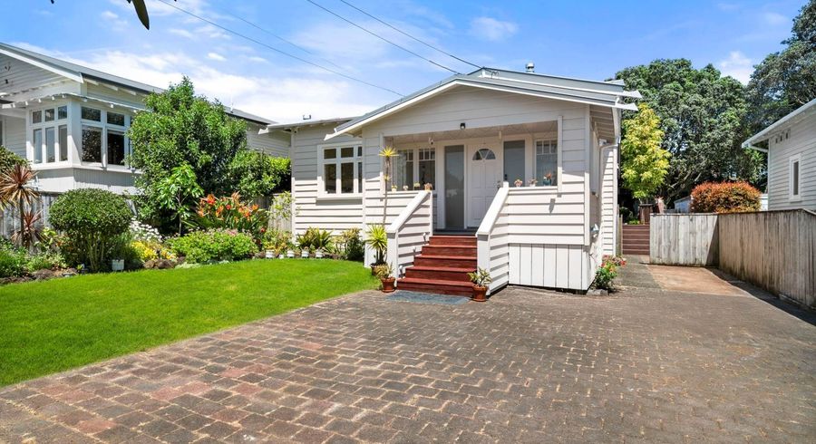  at 98 Shackleton Road, Mount Eden, Auckland City, Auckland