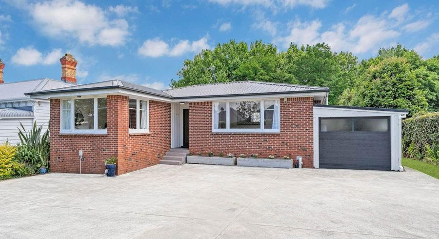  at 19 Green Lane East, Remuera, Auckland City, Auckland