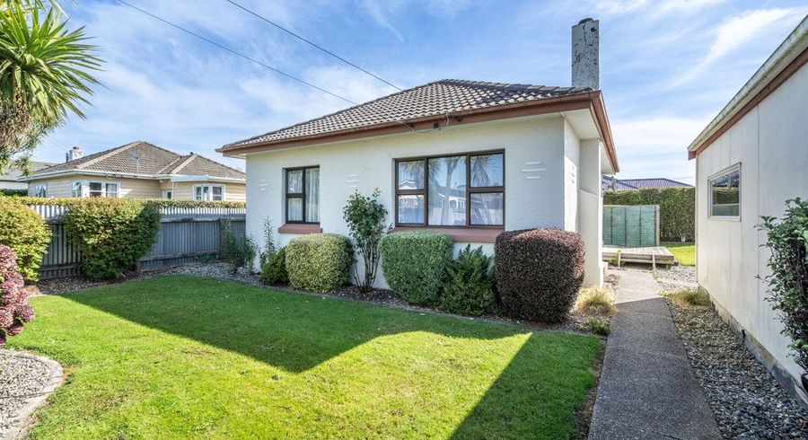  at 142 Ross Street, Grasmere, Invercargill