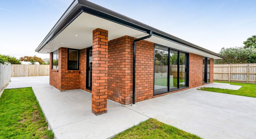  at 18D Virginia Place, Whalers Gate, New Plymouth