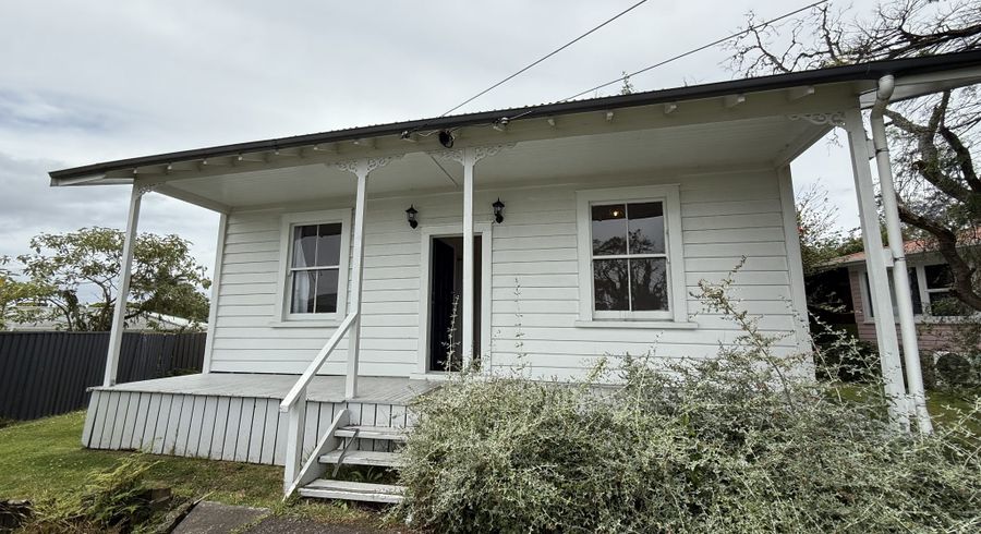  at 7 Amsterdam Place, Avondale, Auckland