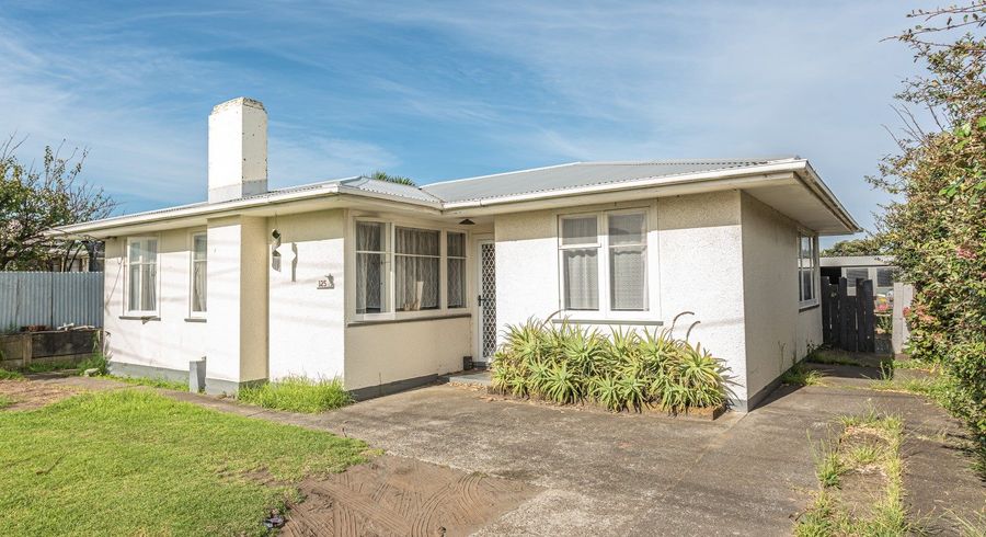  at 125 Cornfoot Street, Castlecliff, Whanganui