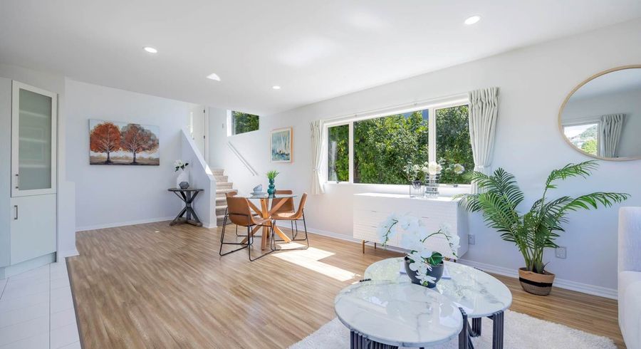  at 2/30 Martin Crescent, Northcote, Auckland
