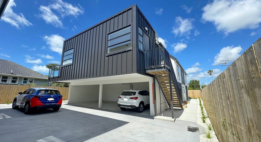  at 18 Pirangi Street, Point England, Auckland
