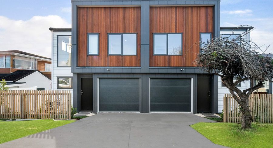  at 21F Knights Road, Rothesay Bay, North Shore City, Auckland