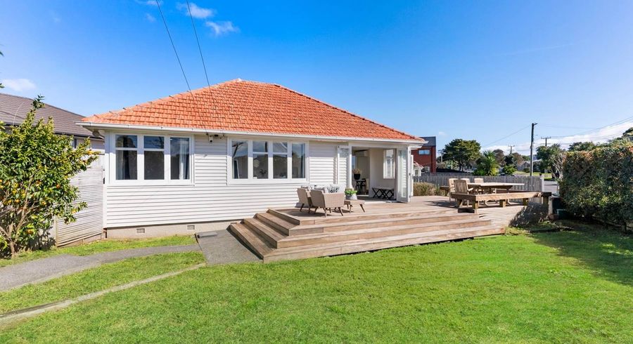  at 25 Holland Avenue, Point England, Auckland City, Auckland