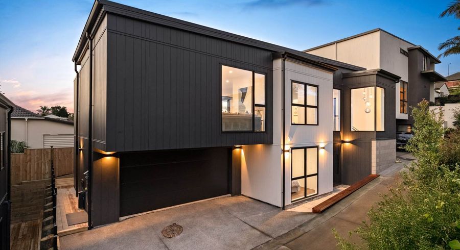  at 8B William Souter Street, Forrest Hill, North Shore City, Auckland