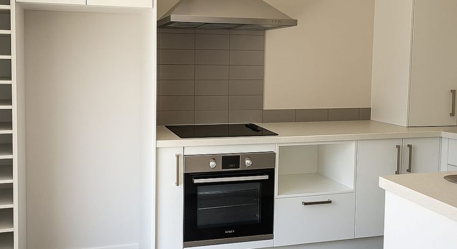  at 2/11 Jones Crescent, Melville, Hamilton, Waikato