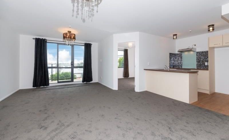  at 82 Mountain Road, Epsom, Auckland