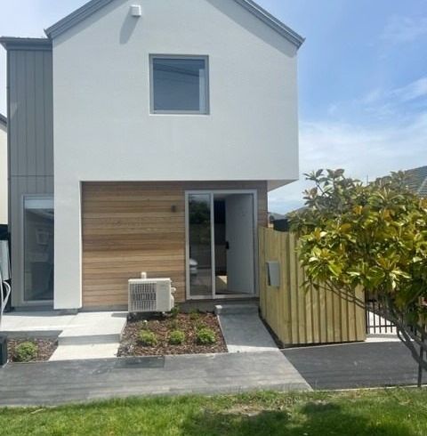  at 1/107 Mackworth Street, Woolston, Christchurch