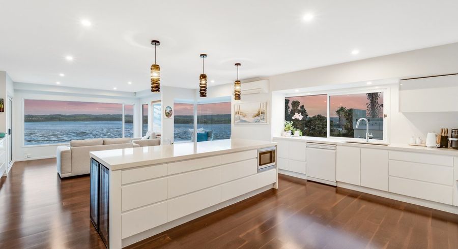  at 121 Pah Road, Cockle Bay, Manukau City, Auckland