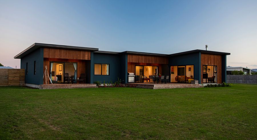  at 8 Ferris Crescent, Wainui, Gisborne