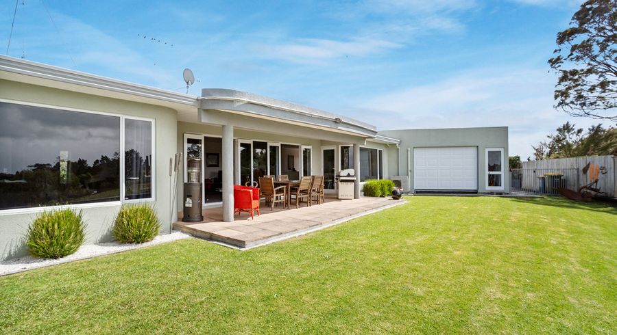  at 62 Christian Road, Swanson, Auckland
