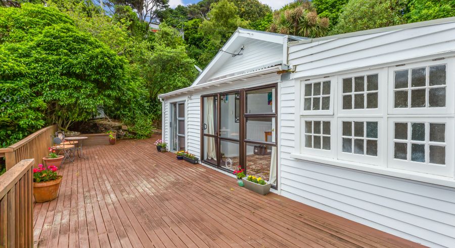  at 45 Airlie Road, Plimmerton, Porirua