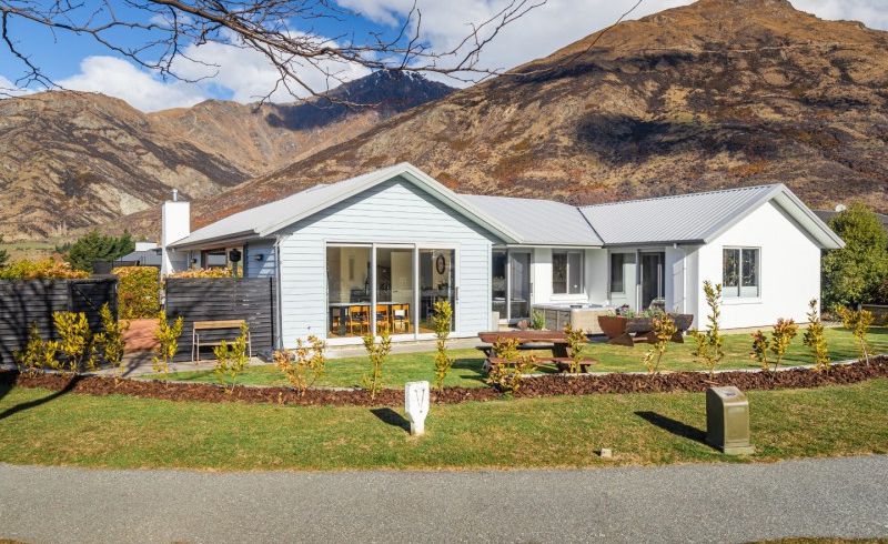  at 2 Widgeon Place, Lake Hayes, Queenstown