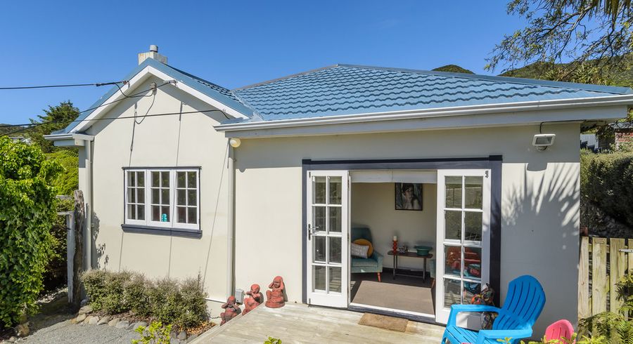  at 14 Hathaway Avenue, Karori, Wellington