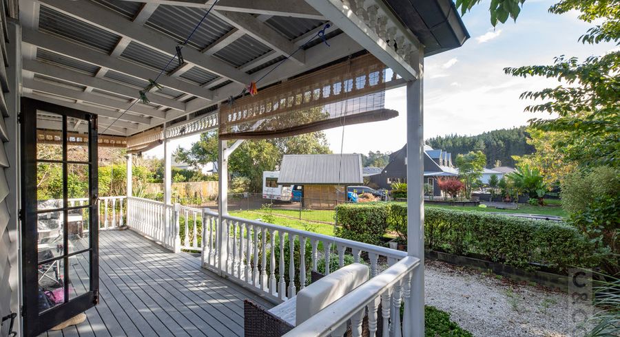  at 6 School Road, Riverhead, Riverhead