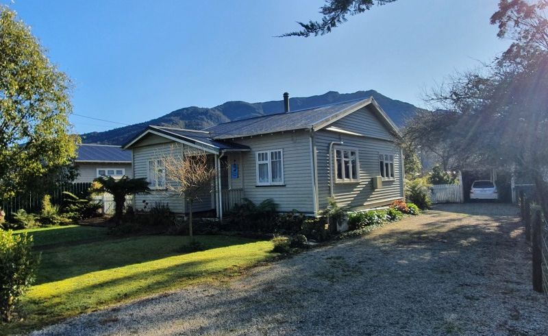  at 1401 Main Road, Stillwater, Greymouth