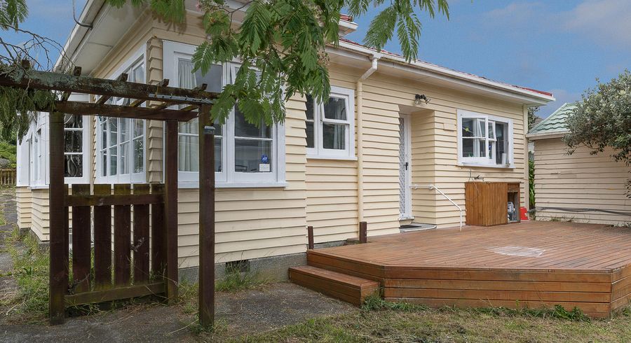  at 43 Coates Street, Tawa, Wellington