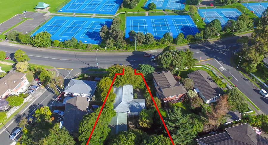  at 26 Merton Road, Saint Johns, Auckland