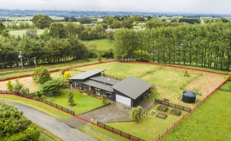  at 235D Watershed Road, Bunnythorpe