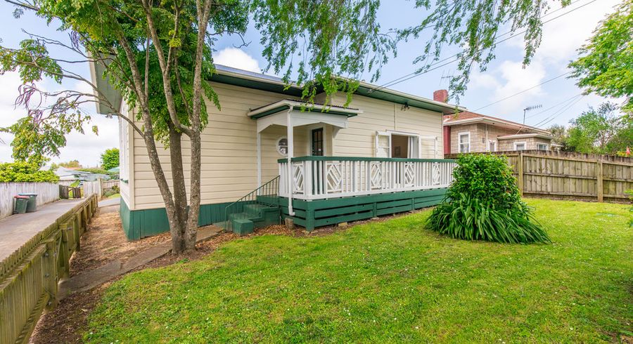  at 34 Lippiatt Road, Otahuhu, Auckland