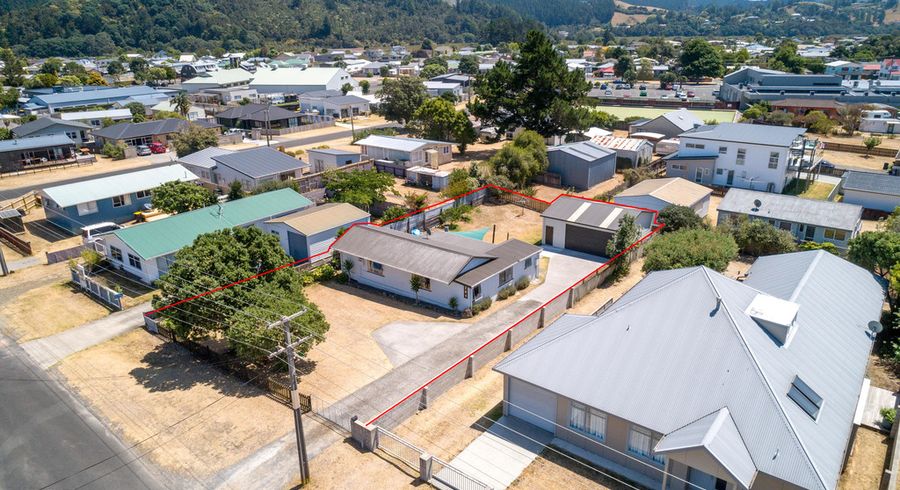  at 204 Tamaki Road, Whangamata