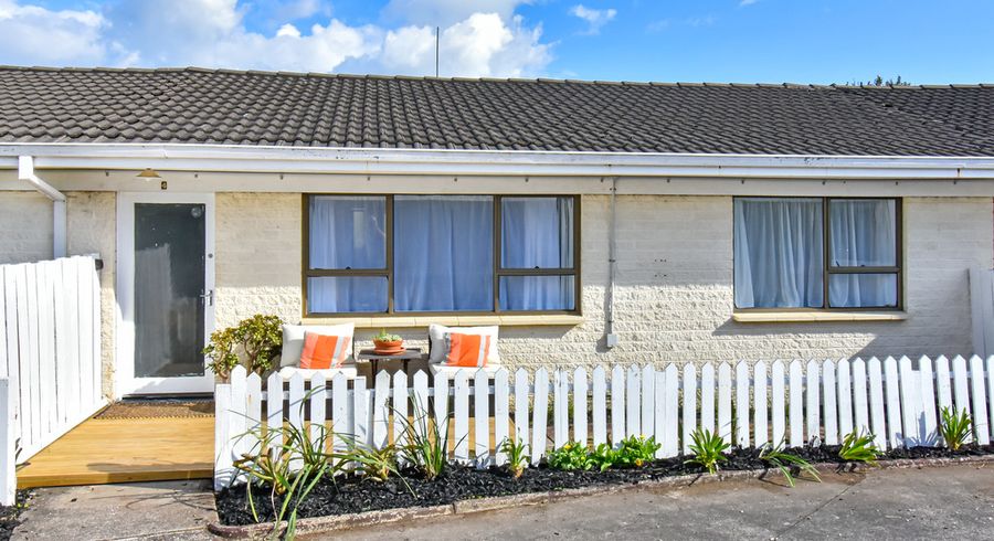  at 4/31 Bowater Place, Manurewa, Auckland