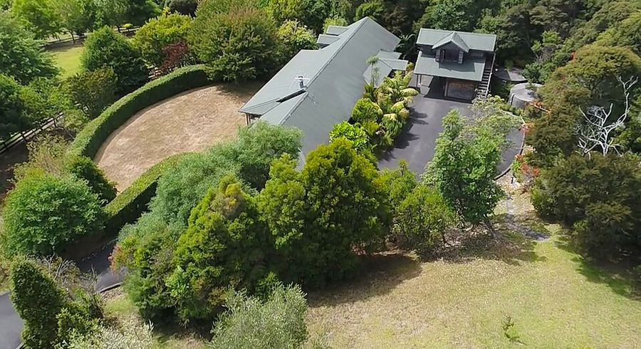  at 165 Three Oaks Drive, Albany