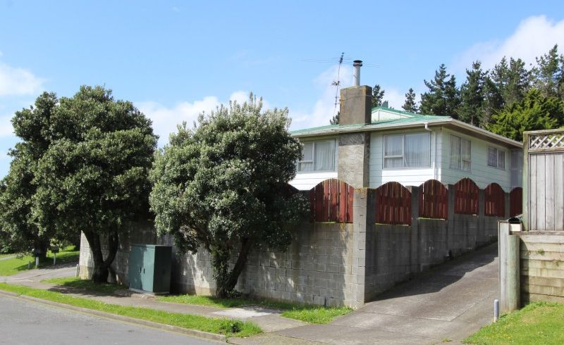  at 14 Apple Terrace, Ranui, Porirua
