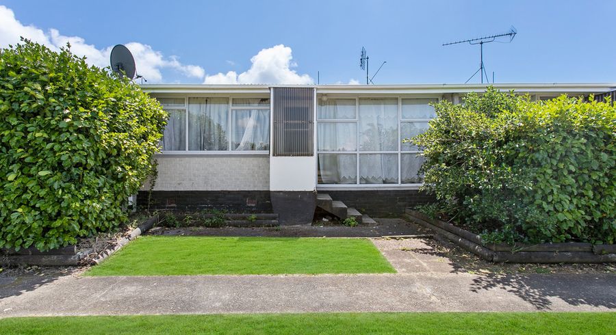  at 4/43 Hamlin Road, Mount Wellington, Auckland