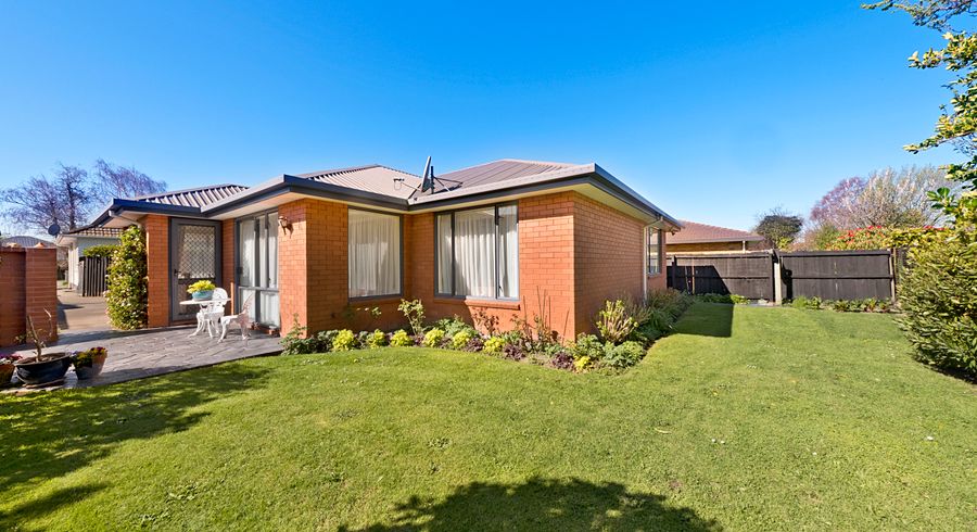  at 2/137 Harewood Road, Papanui, Christchurch