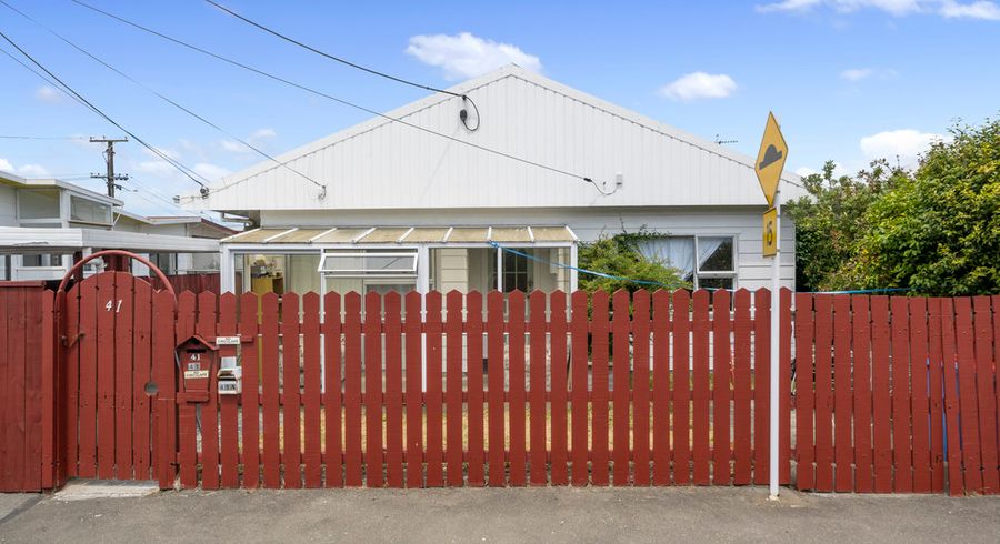  at 41 East Street, Petone, Lower Hutt