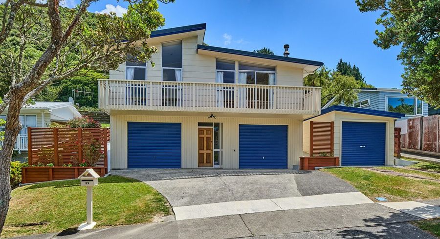  at 52 Spinnaker Drive, Whitby, Porirua