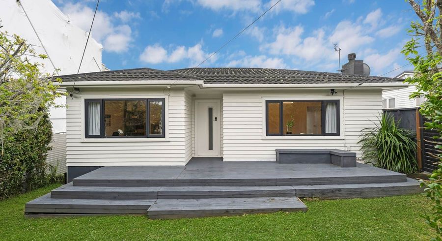  at 190 Forrest Hill Road, Forrest Hill, Auckland