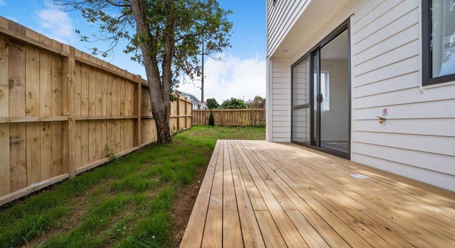  at 6B Waitaki Street, Henderson, Waitakere City, Auckland